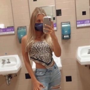 Meet your Posher, Marisa